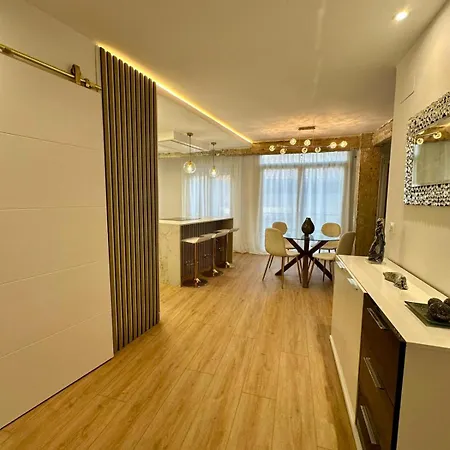 Centre 2 Мундака